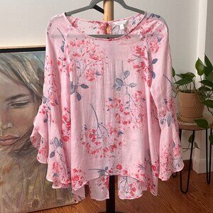 Lauren Conrad Women’s Pink Floral Bohemian top with ruffled flowy sleeves! SZ XL